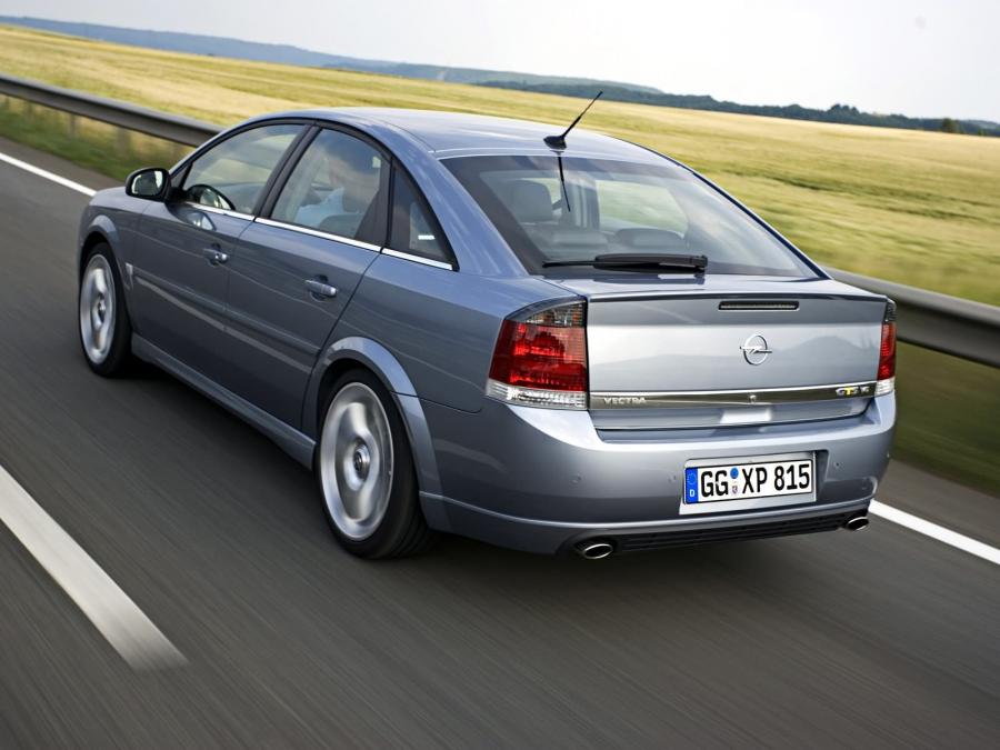  Opel Vectra GTS 2006 года  (фото 11 из 19)